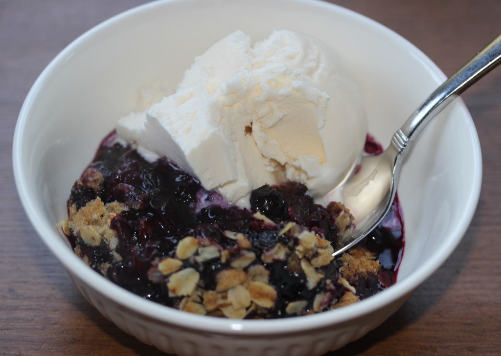 Blueberry crisp